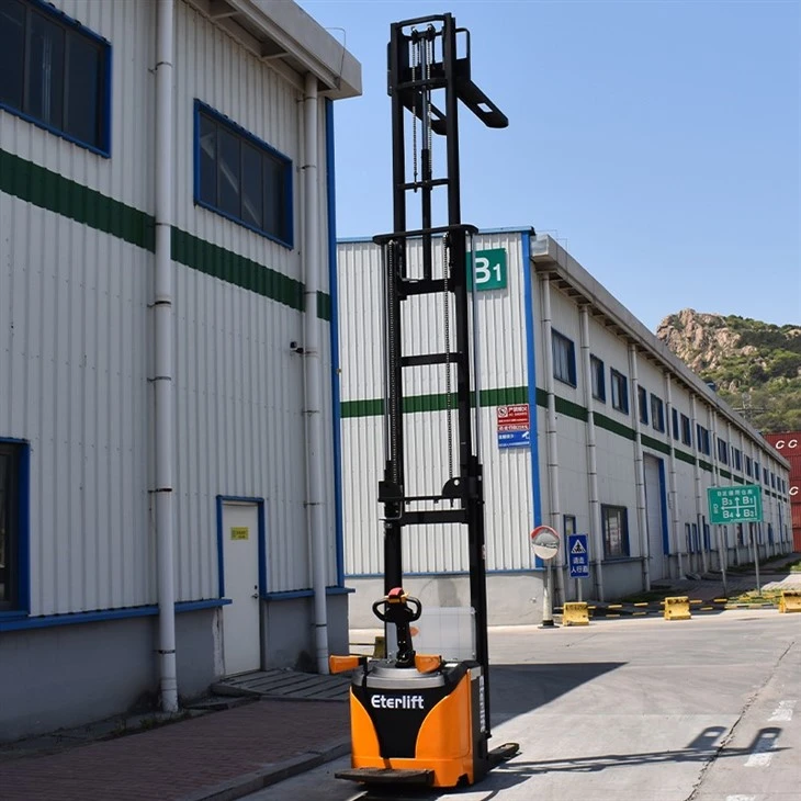 Stand-on Pallet Stacker Truck